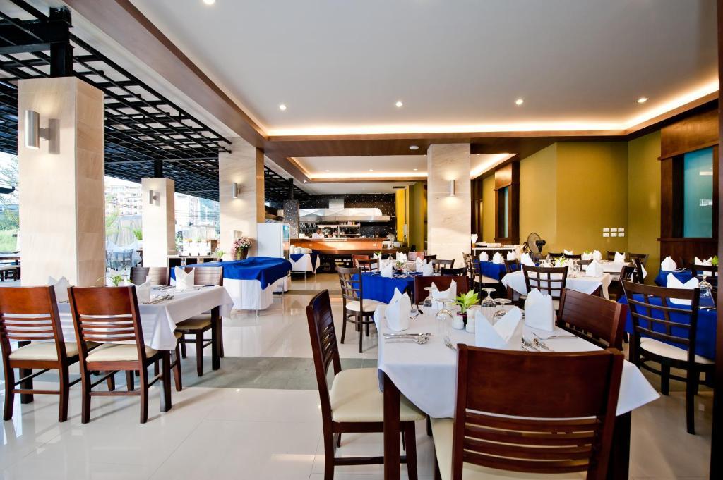 Blue Sky Patong Hotel Exterior photo