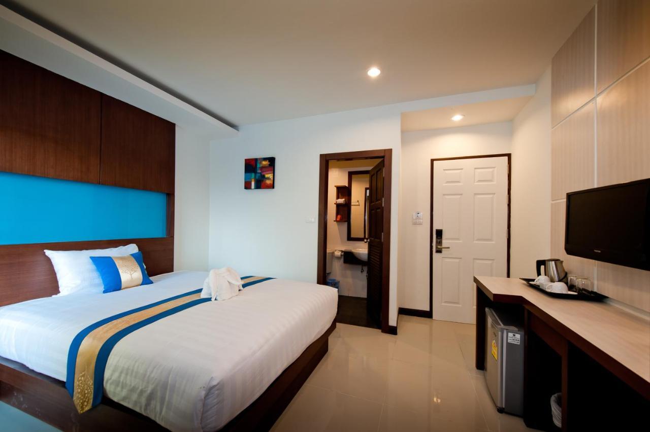 Blue Sky Patong Hotel Exterior photo